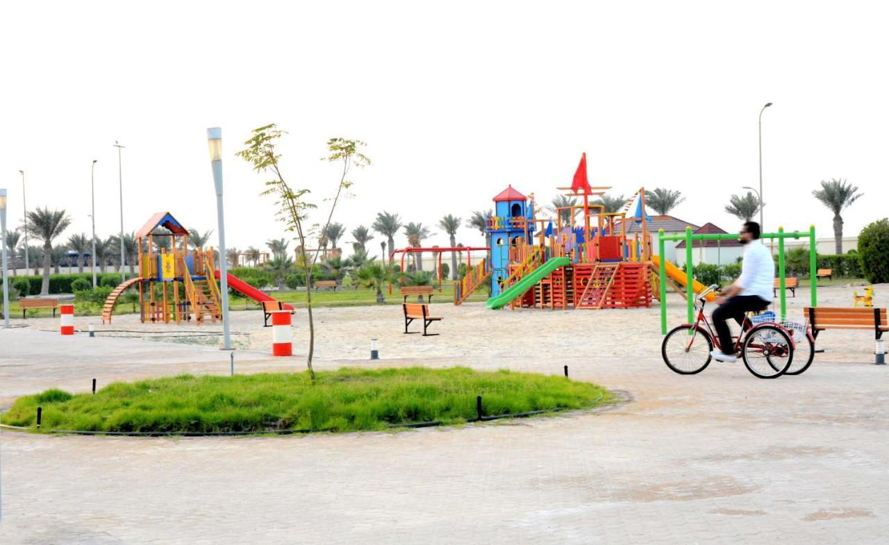 Radisson Blu Resort, Al Khobar Халф Муун Бей Екстериор снимка Al-Shaab Park