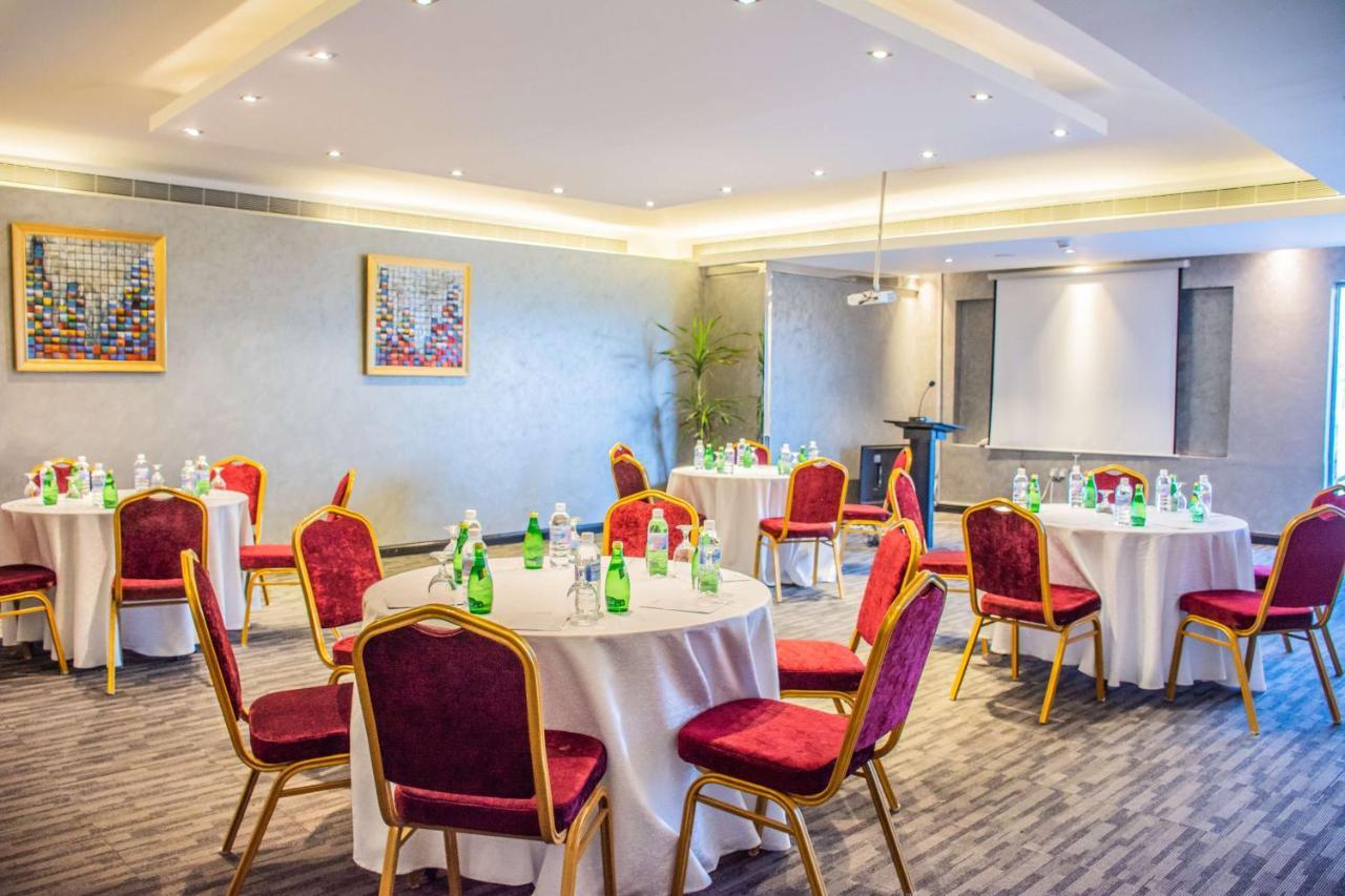 Radisson Blu Resort, Al Khobar Халф Муун Бей Екстериор снимка Meeting room