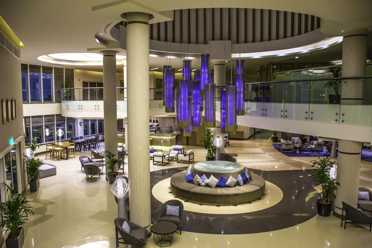 Radisson Blu Resort, Al Khobar Халф Муун Бей Екстериор снимка Lobby
