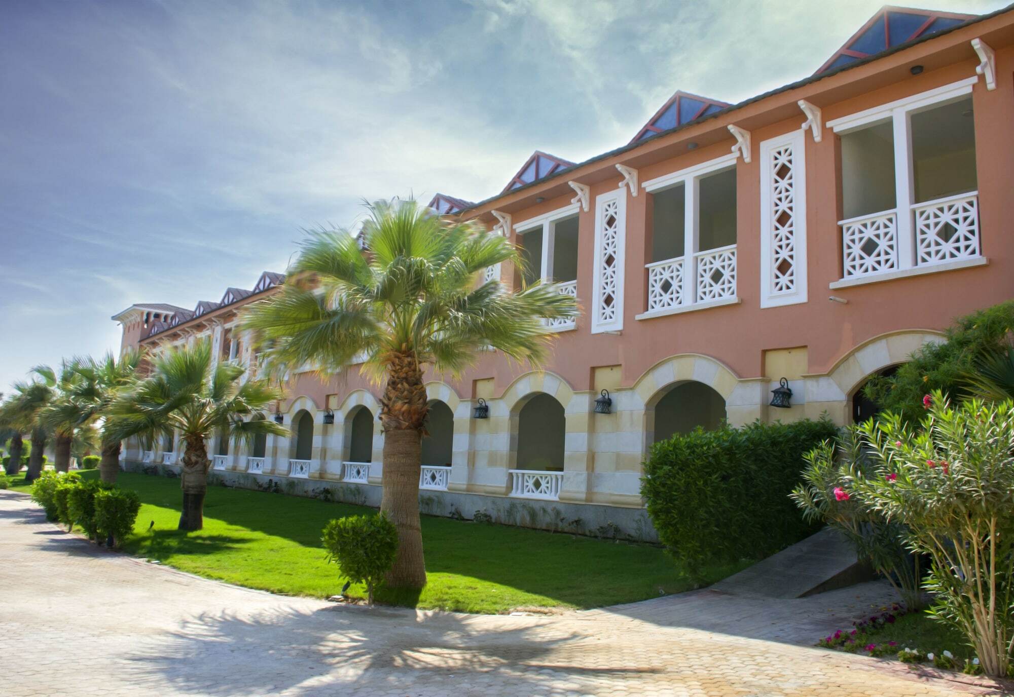 Radisson Blu Resort, Al Khobar Халф Муун Бей Екстериор снимка A typical hotel in Antalya