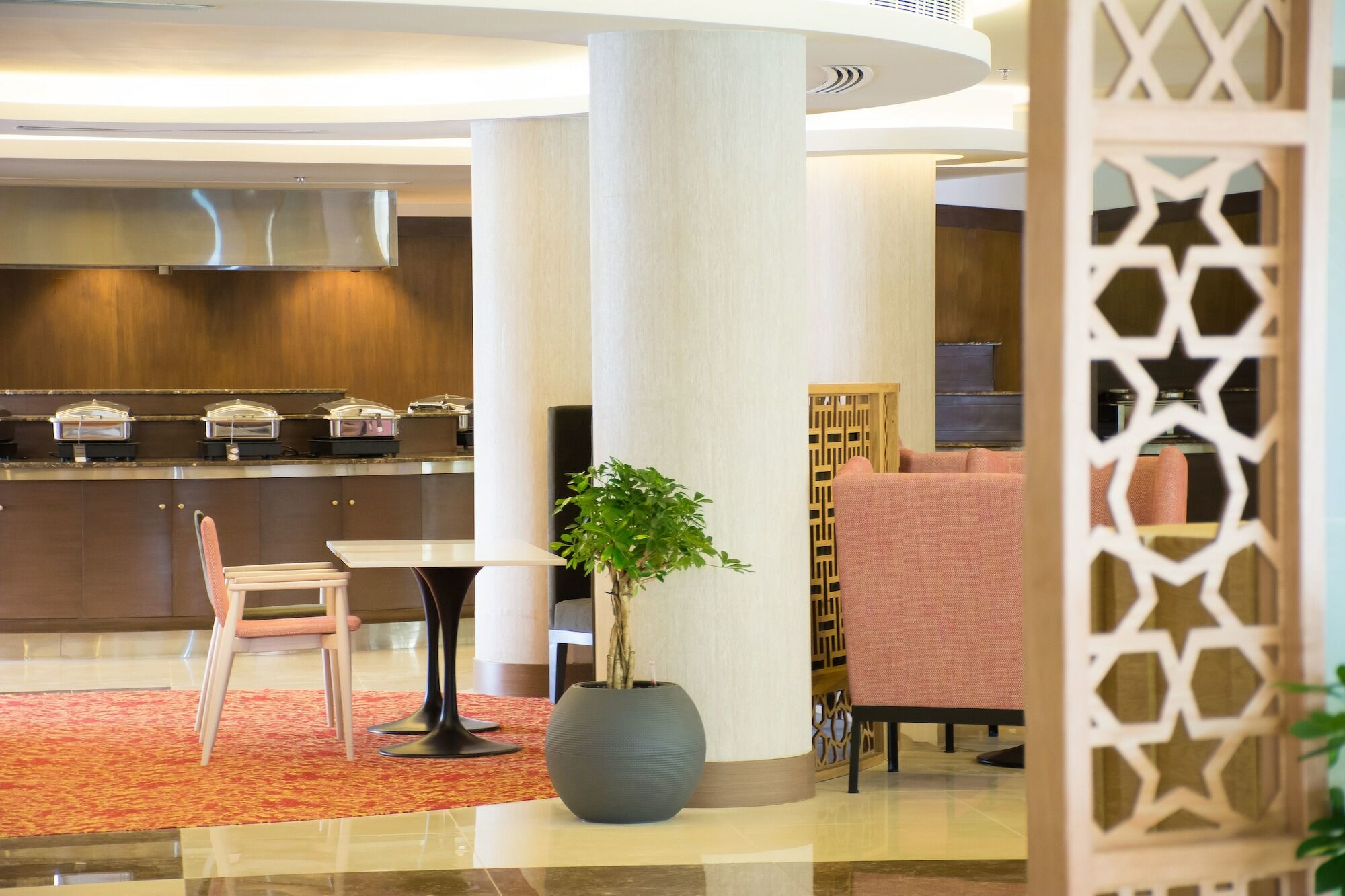 Radisson Blu Resort, Al Khobar Халф Муун Бей Екстериор снимка The lobby of the hotel